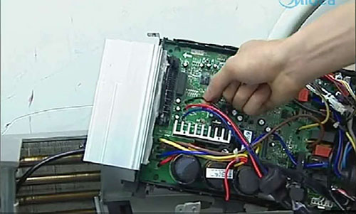 兴义美的空调电话是多少